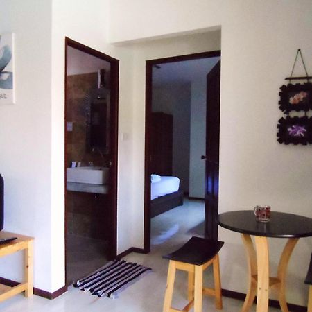 Baan Sabaaidee - Adult Friendly Hotel HHQ Kamer foto