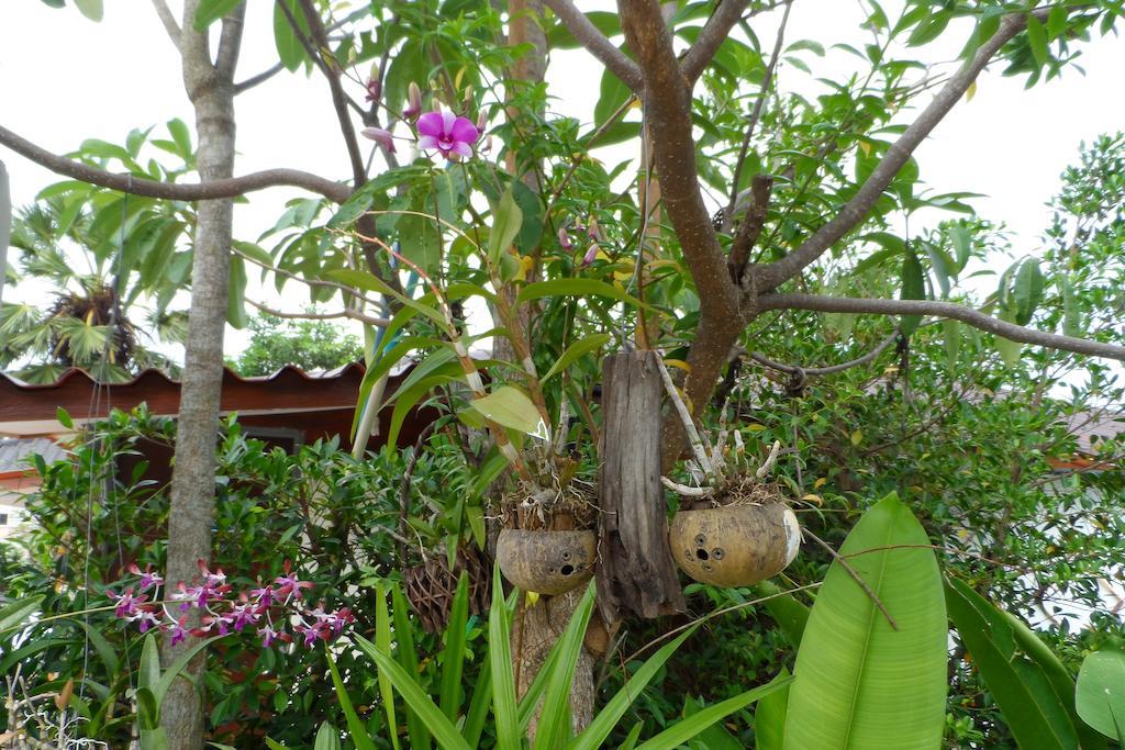 Baan Sabaaidee - Adult Friendly Hotel HHQ Buitenkant foto