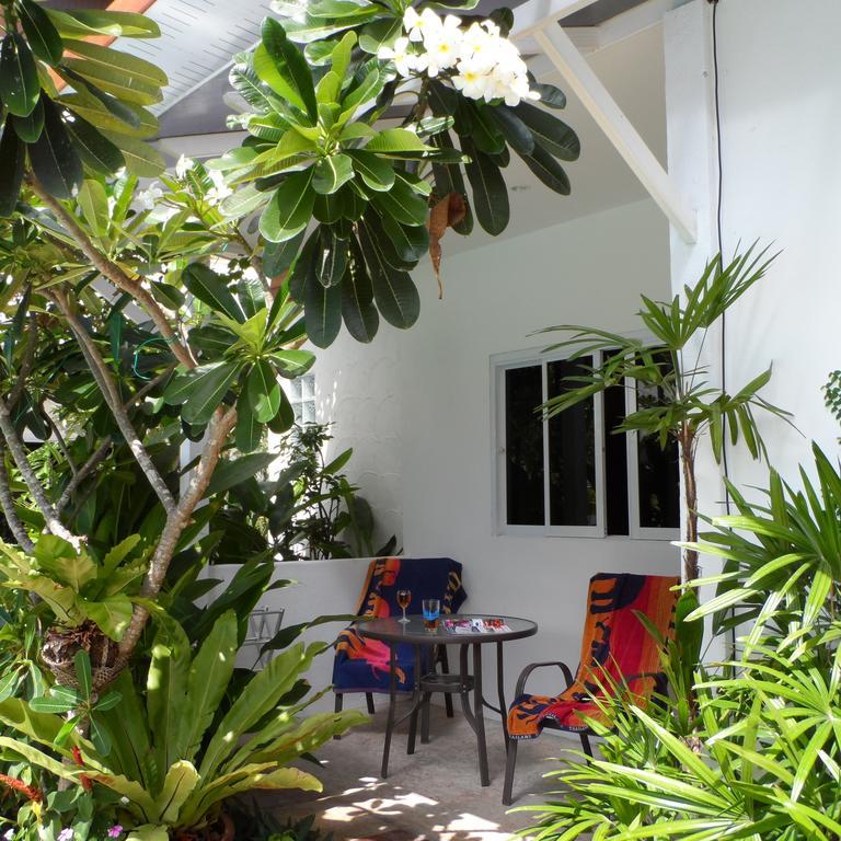 Baan Sabaaidee - Adult Friendly Hotel HHQ Buitenkant foto