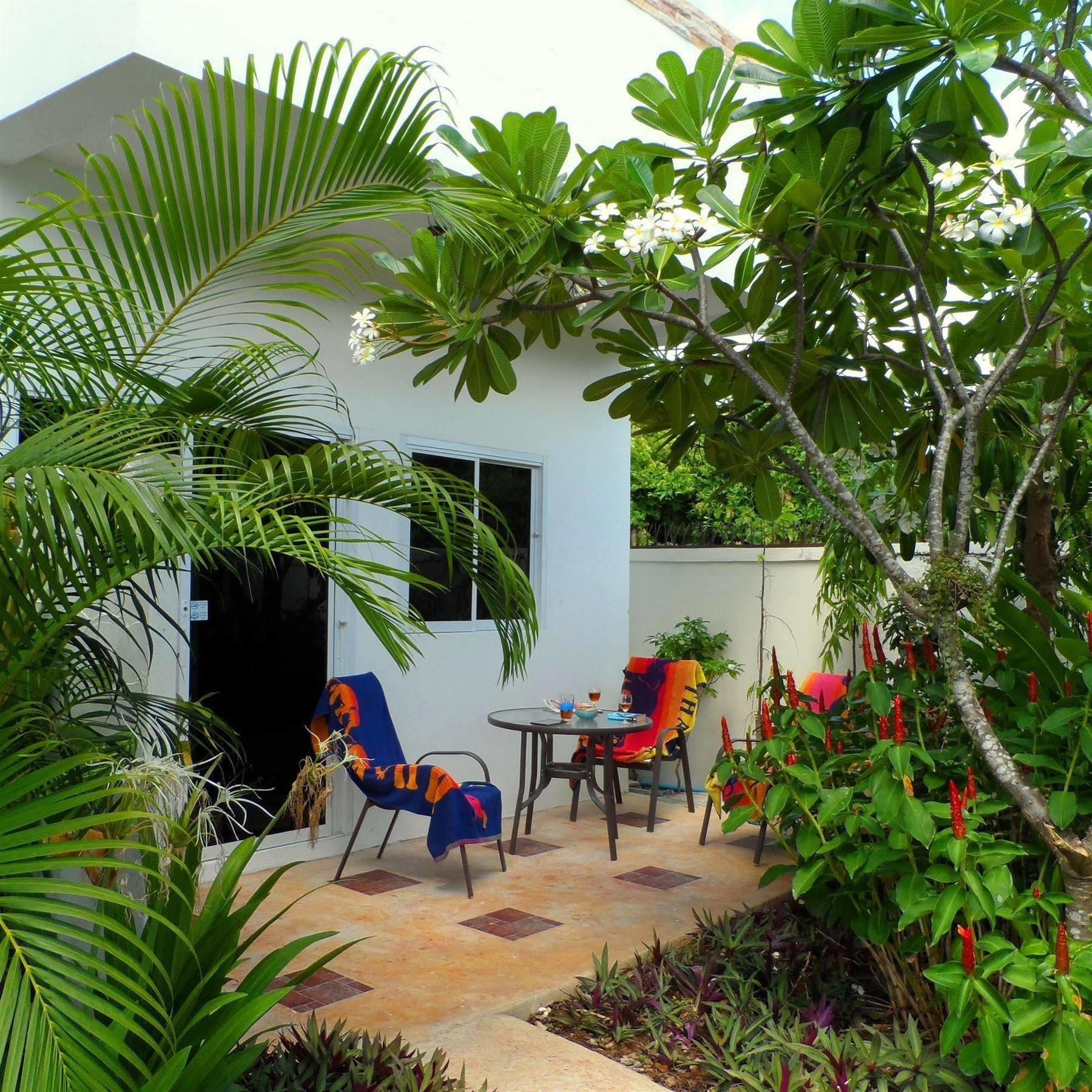 Baan Sabaaidee - Adult Friendly Hotel HHQ Buitenkant foto